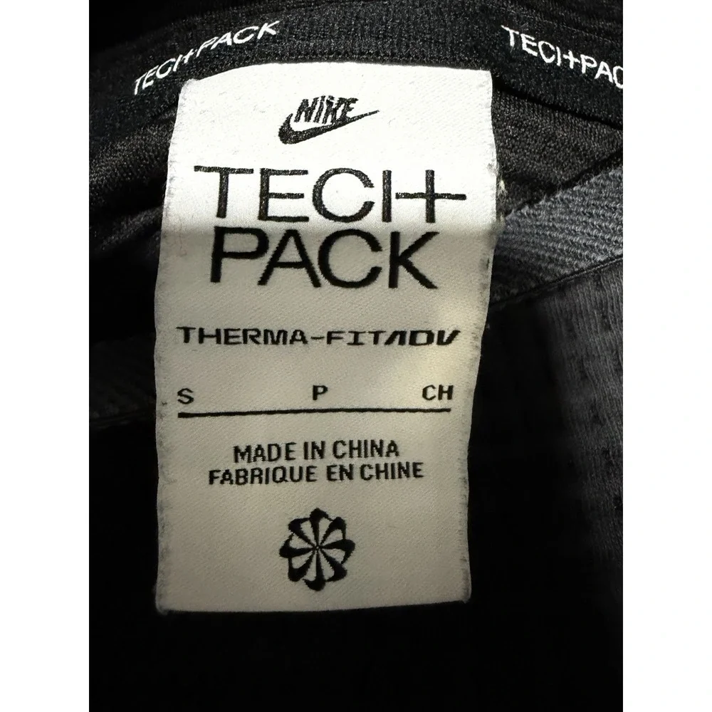 Nike Sportswear Therma-Fit ADV Tech Pack‎ Pullover Gray Men's Size Small